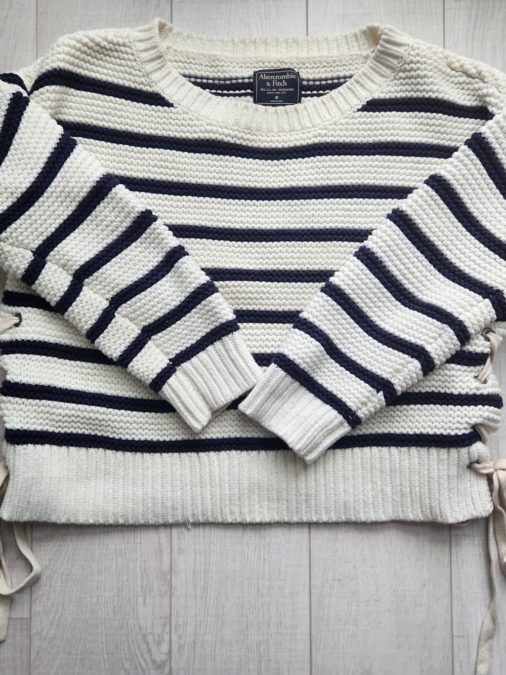 Abercrombie & Fitch Cream and Navy Striped Crewneck Sweater